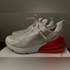 Women’s Nike Airmax 270 Size 7